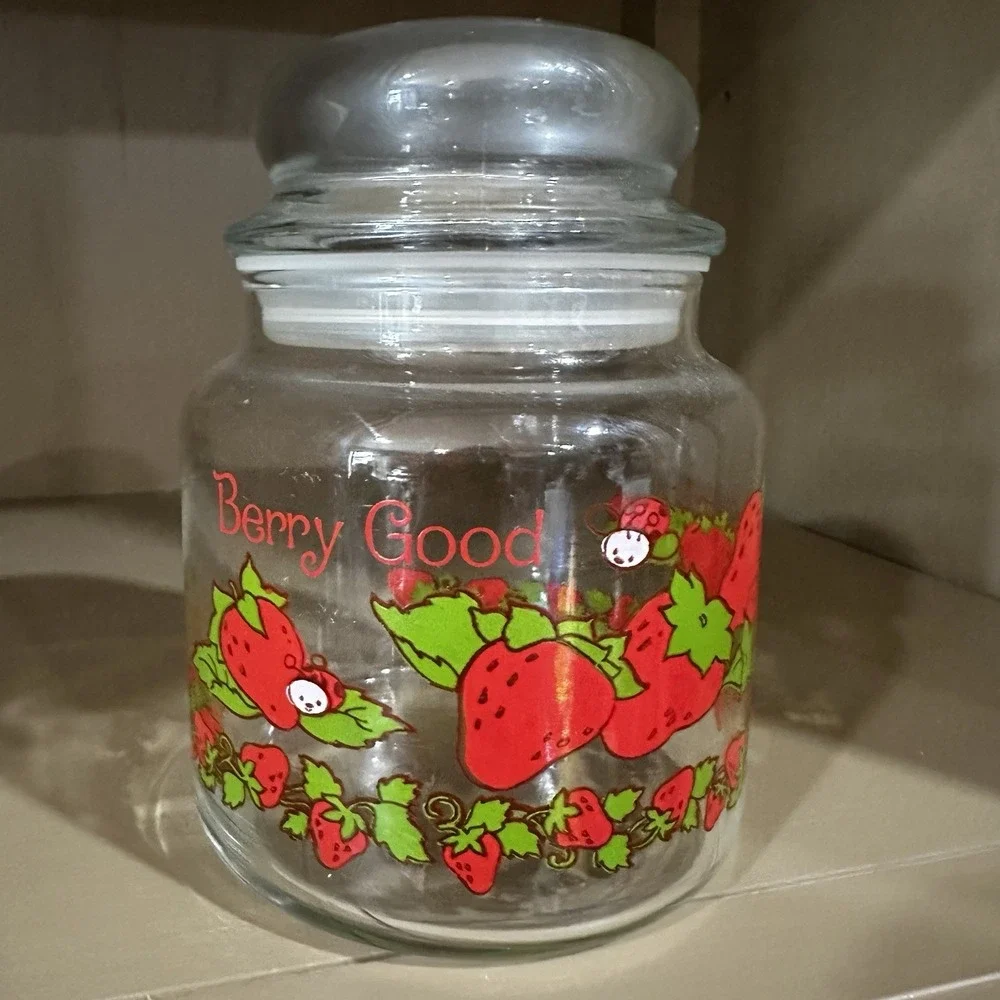 Vintage 1980 Strawberry Shortcake American Greetings Berry Good 5.5